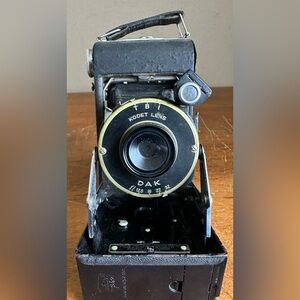 Vintage 1940s Kodak Vigilant Junior Six-20 Folding Medium Format ArtDeco Camera